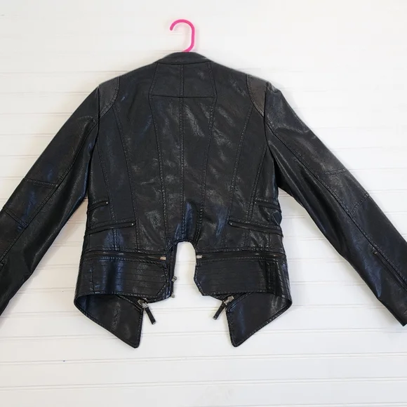 Sold - Picture 5 of 7